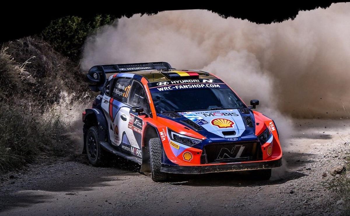 FOTO: Neuville subió de P3 a la punta, el sábado y busca la victoria mañana en Grecia