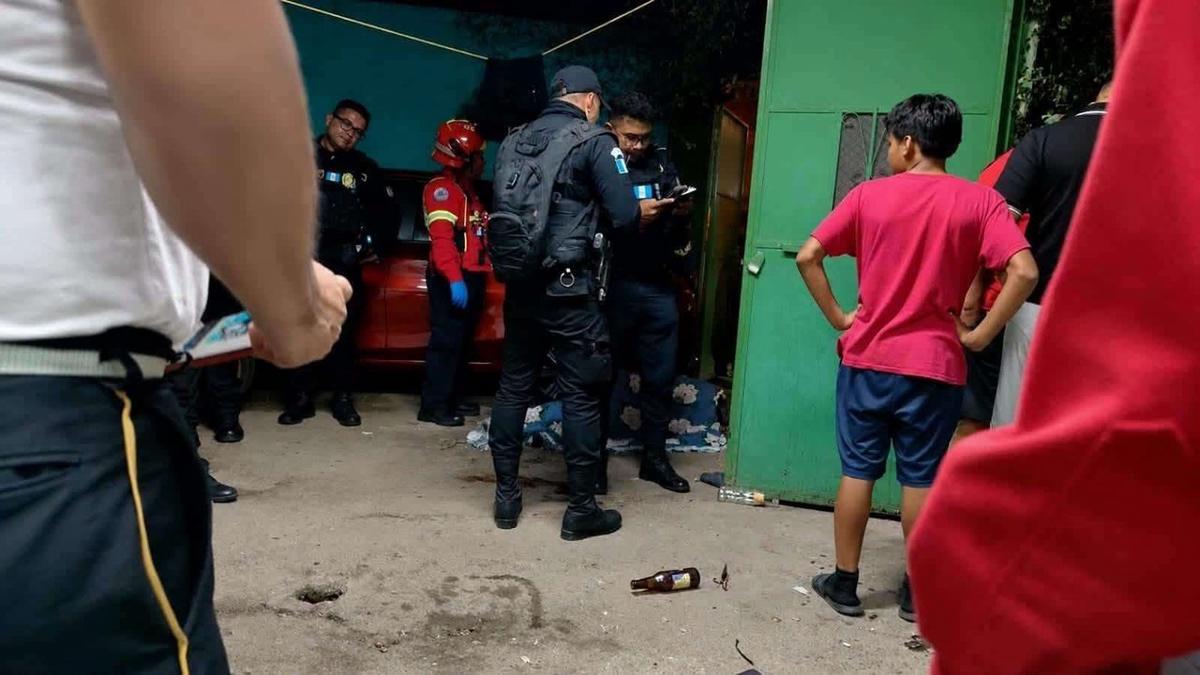 El hecho violento ocurrió en las afueras de una vivienda en Boca del Monte y conmueve a la comunidad local.