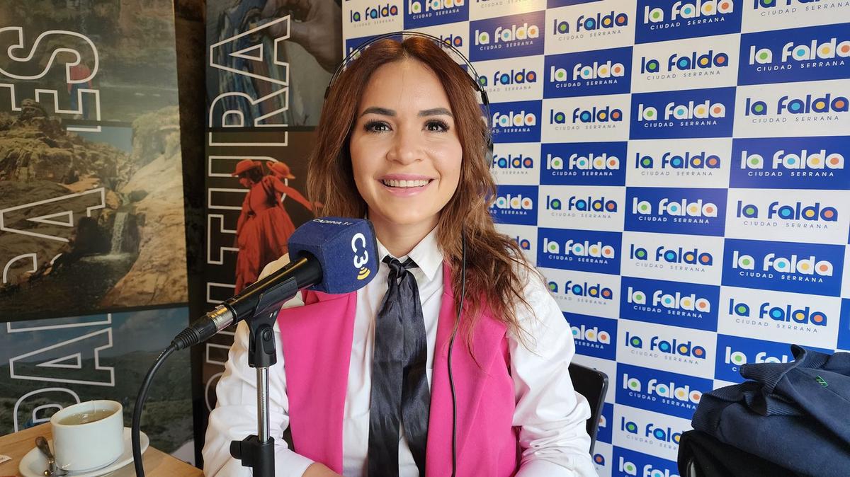 FOTO: Agustina Vivanco conduce Siempre Juntos desde La Falda.