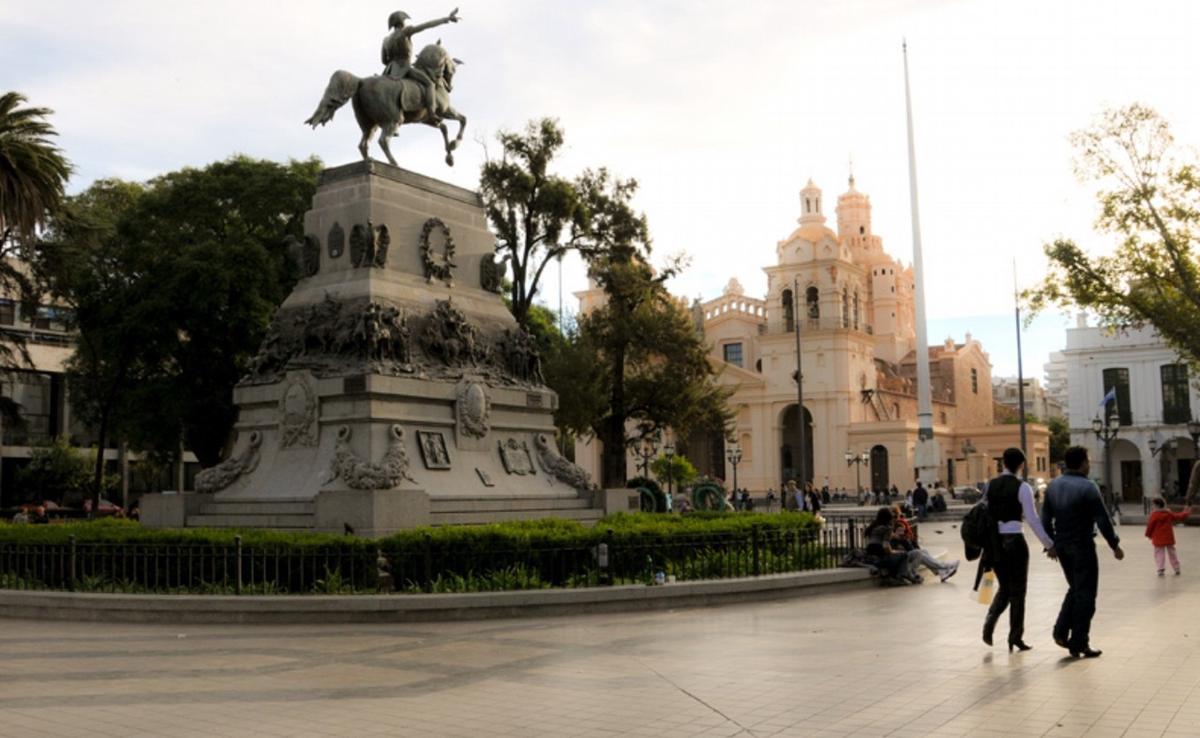 "Entre el abandono y la reinvención": proponen reivindicar el centro de Córdoba.