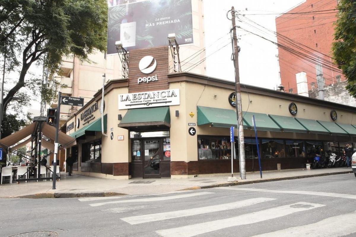 FOTO: Pellegrini y Paraguay: una esquina icónica de Rosario