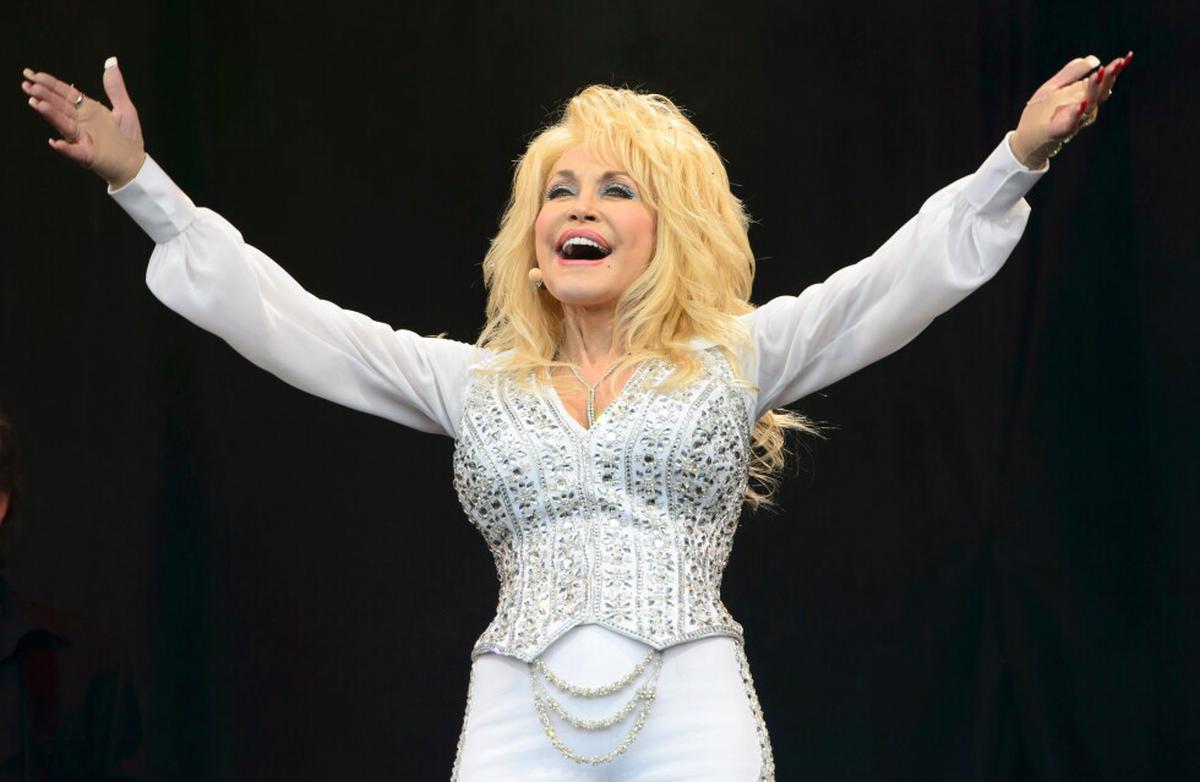 Dolly Parton libró una breve batalla contra el cáncer