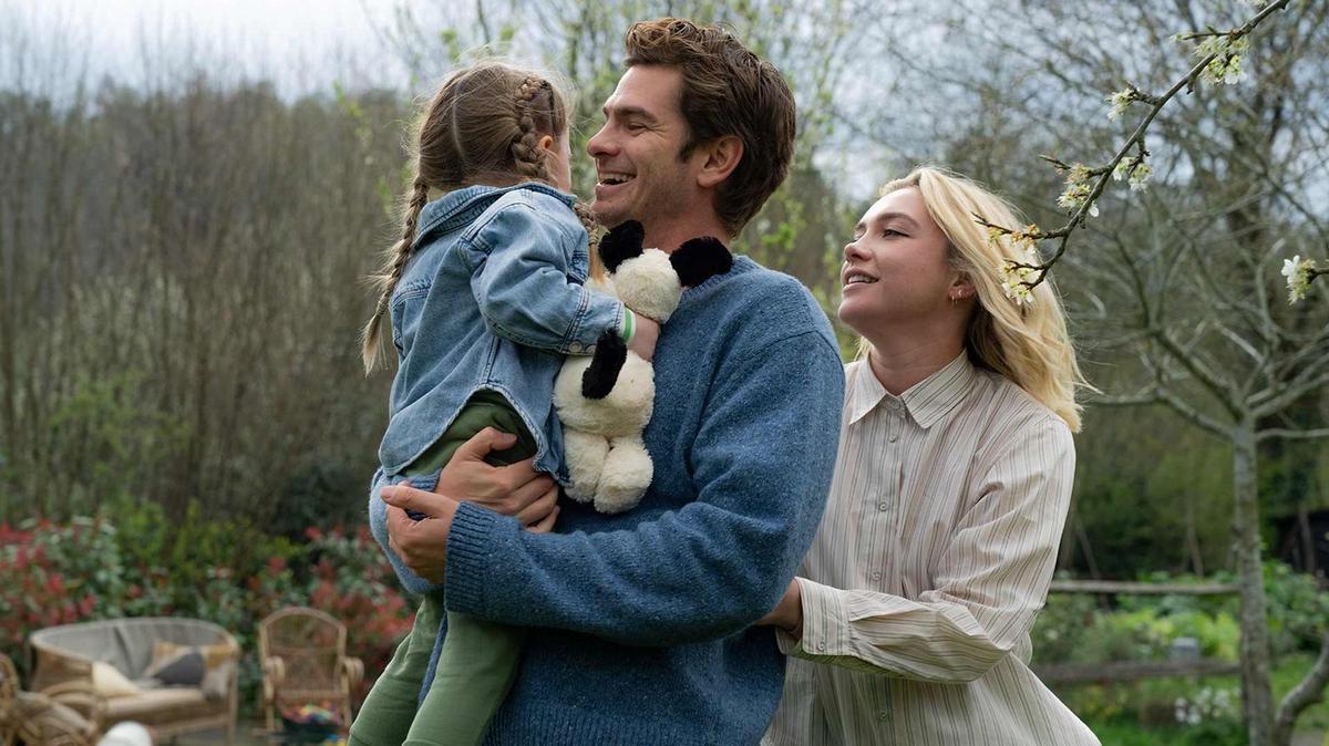 FOTO: Andrew Garfield y Florence Pugh, muy buena química en 