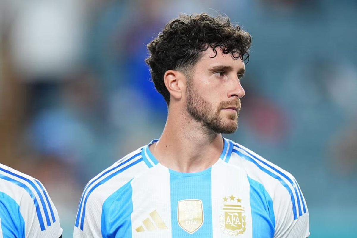 Marcos Senesi fue convocado por Scaloni para el Mundial 2026.