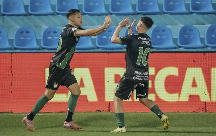 Banfield venció por penales a Deportivo Riestra y avanzó a las semifinales de la Copa Argentina