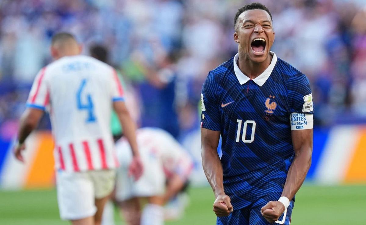 El desahogo de Mbappé tras un duelo de alto voltaje ante Paraguay. (AP)