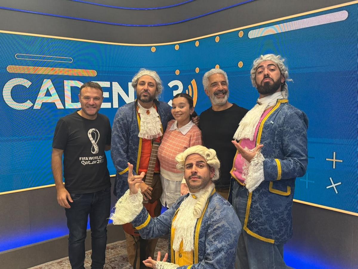 La Chirichota visitó este martes los estudios de Cadena 3.