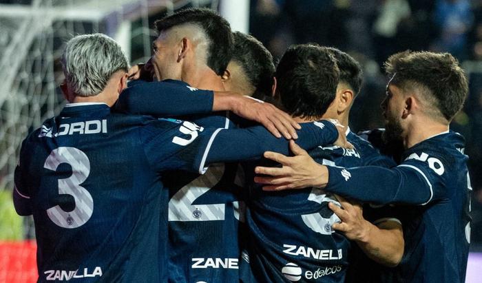 Independiente Rivadavia venció de local a Estudiantes de Río Cuarto y escala posiciones en su zona