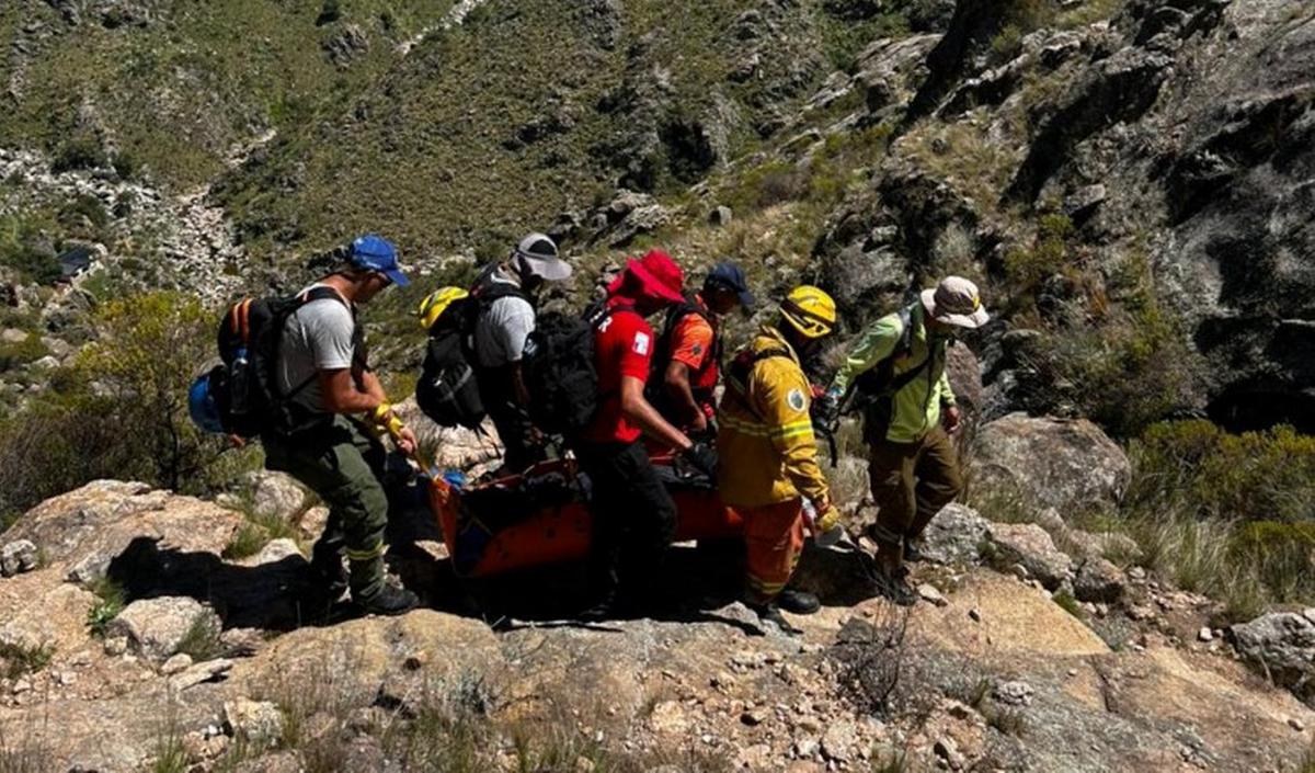 El operativo se desarrolló en un cerro de Traslasierra.