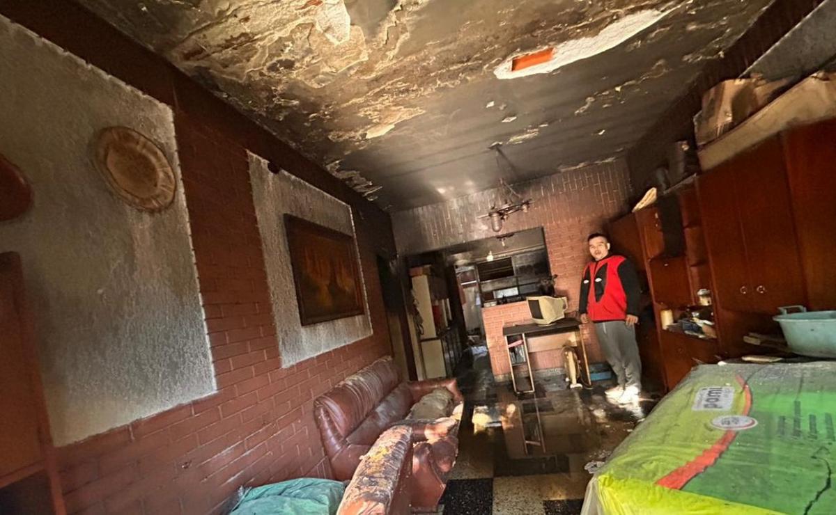 El interior de la casa incendiada.