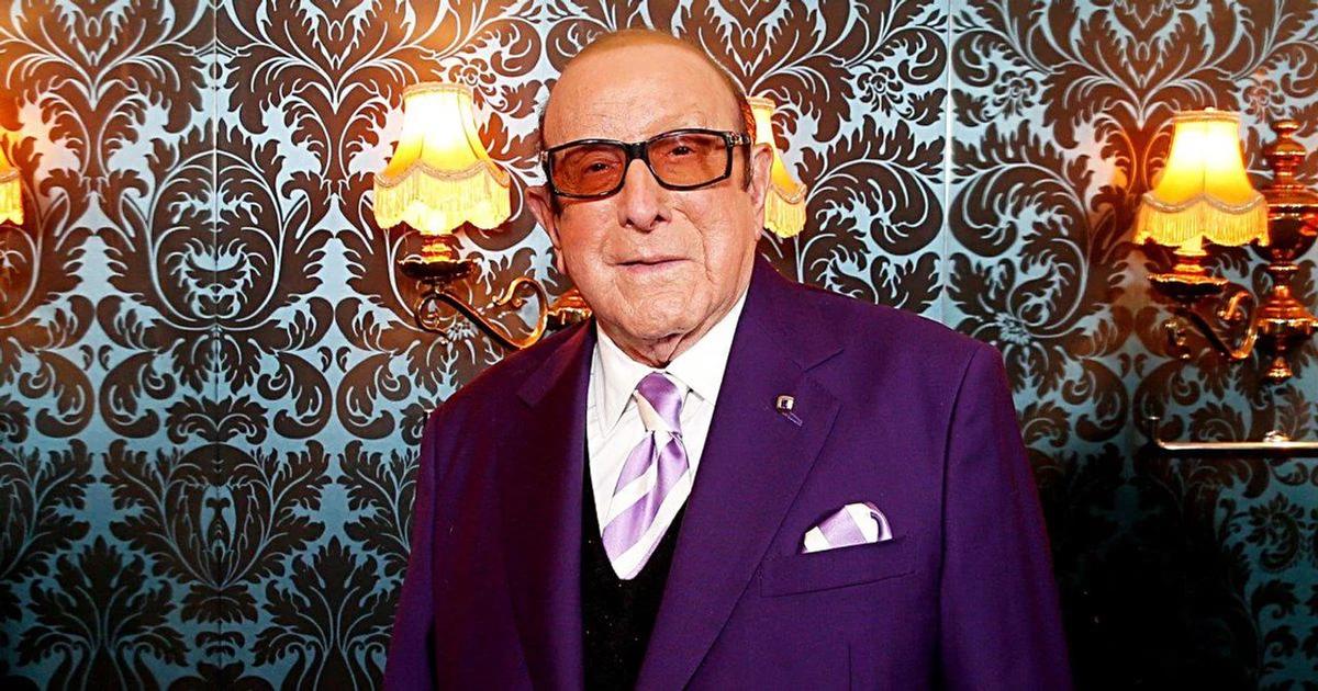 Clive Davis, una leyenda de la música pop.