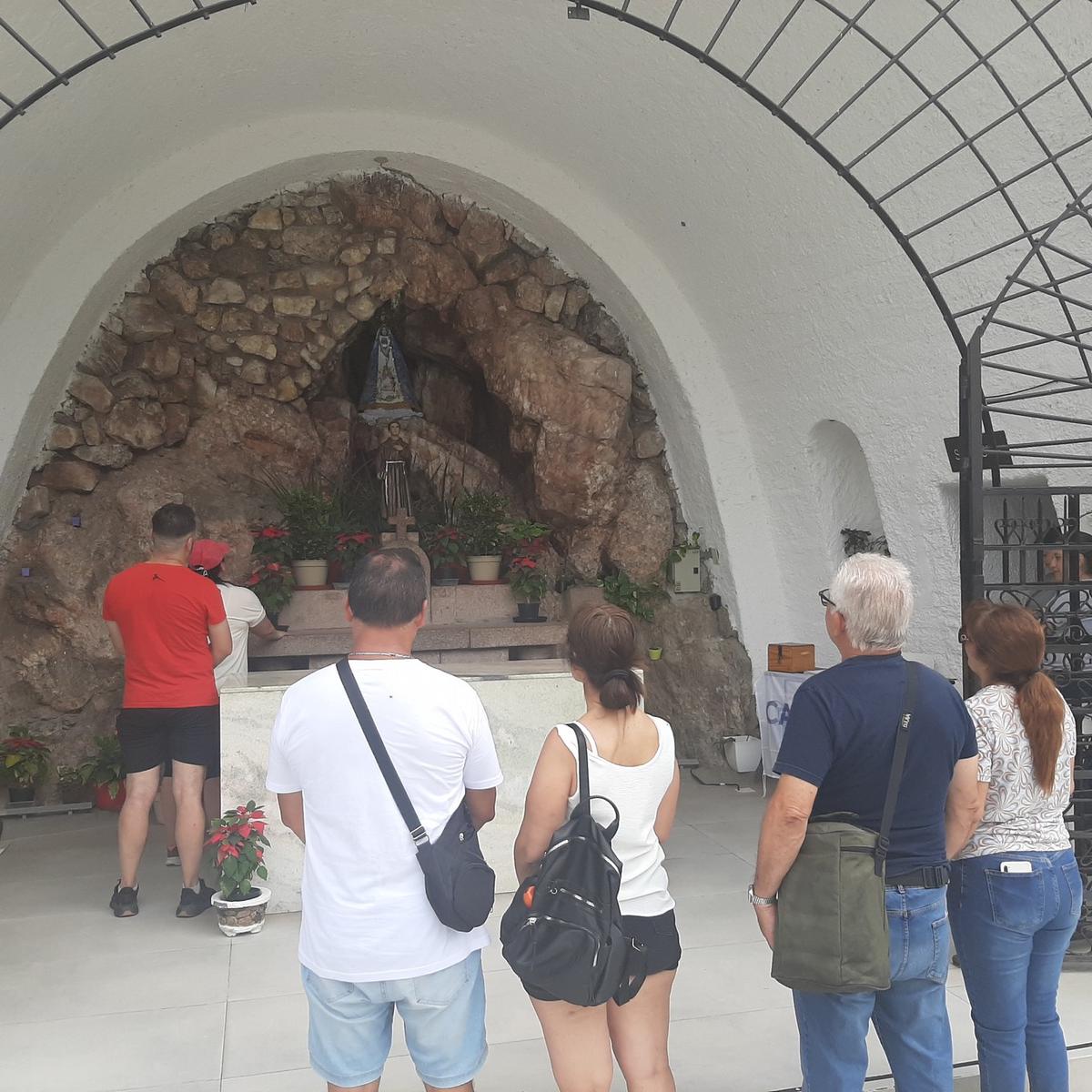 El santuario de la Virgen del Valle atrae a devotos de todo el país.