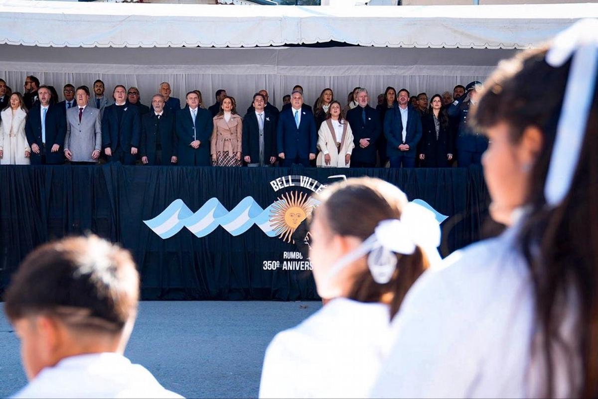 Actos por el Día de la Bandera en Bell Ville. (Foto: Gobierno de Córdoba)