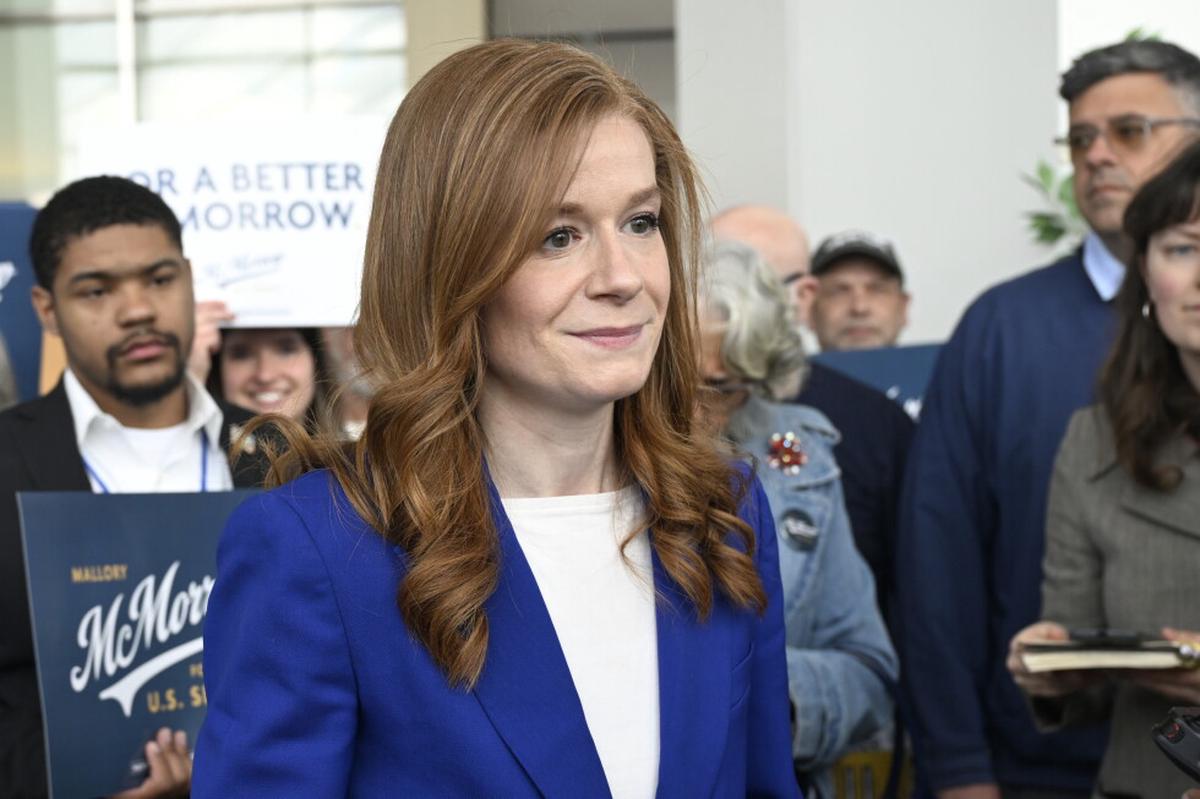 Primaria demócrata en Michigan queda entre dos candidatos tras retiro de McMorrow
