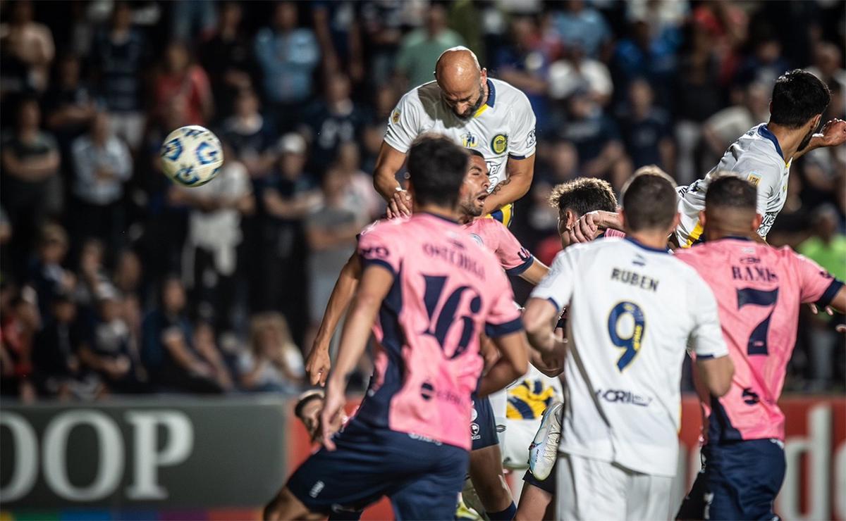 FOTO: Rosario Central vs. Independiente Rivadavia (M). Liga Profesional. 