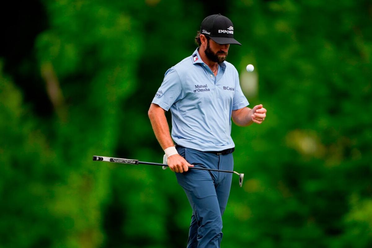 Cameron Young tira un 63 en Quail Hollow; queda a 2 de Alex Fitzpatrick y busca 2º triunfo seguido
