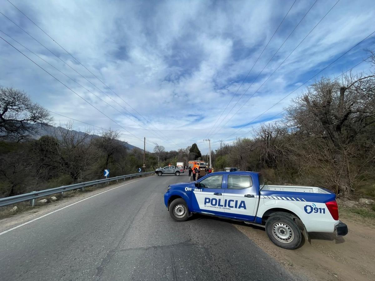 Un siniestro vial involucra a tres vehículos y deja una víctima fatal