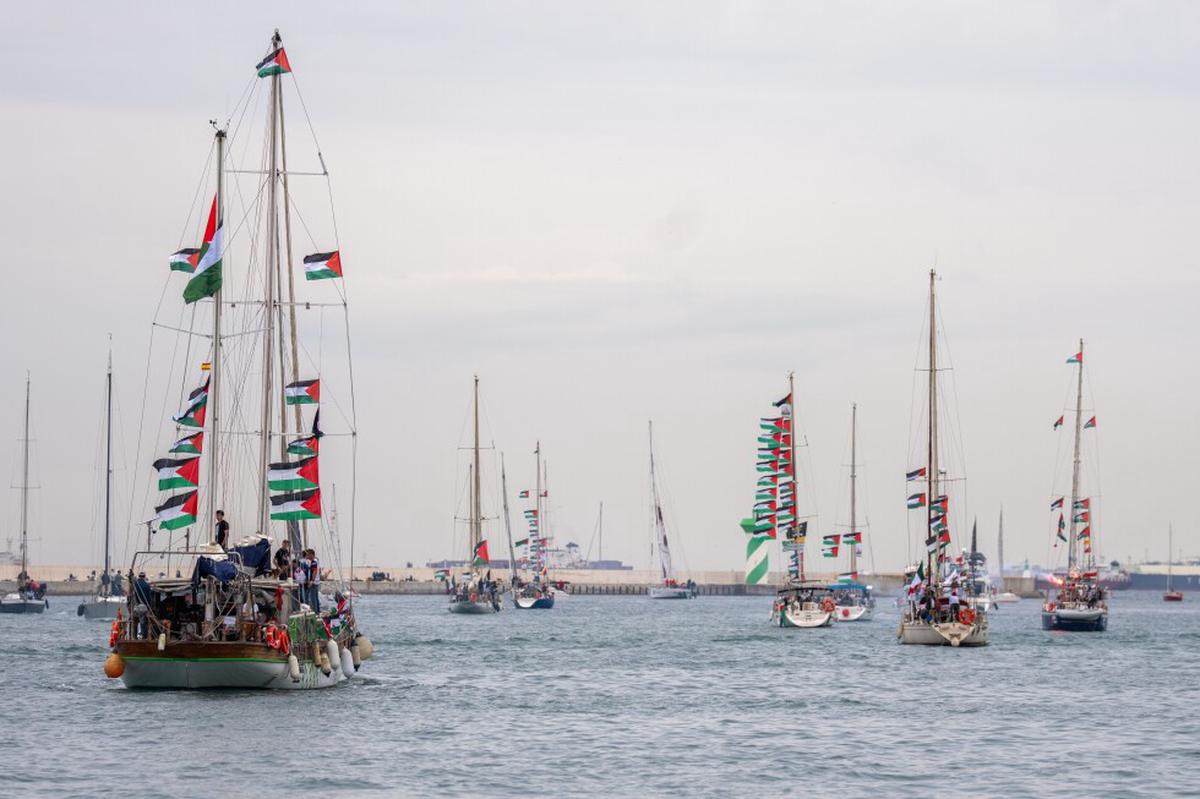 Flotilla con activistas y ayuda para palestinos en Gaza zarpa desde España