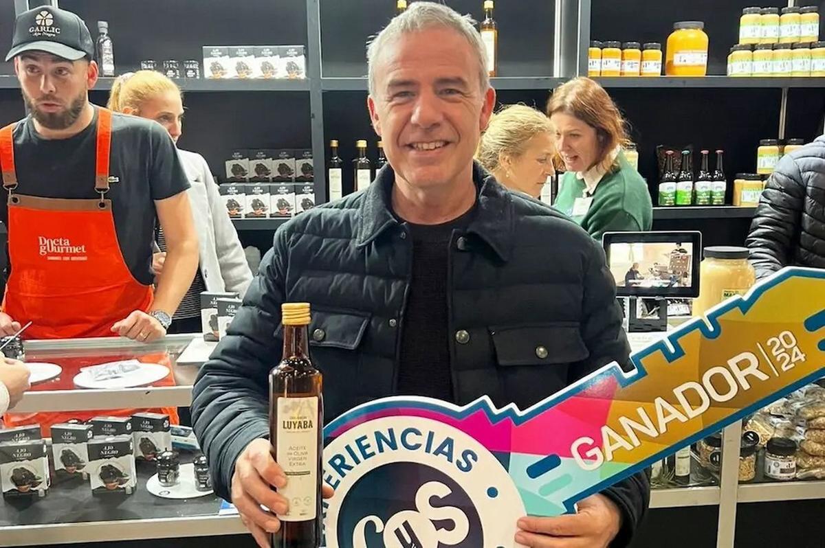 Diego Niembro cambió las cámaras por la producción de aceite de oliva.