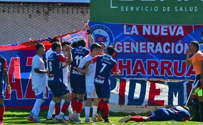 Lo que dejó el clásico de ascenso: Central Córdoba se ilusiona y Argentino se hunde