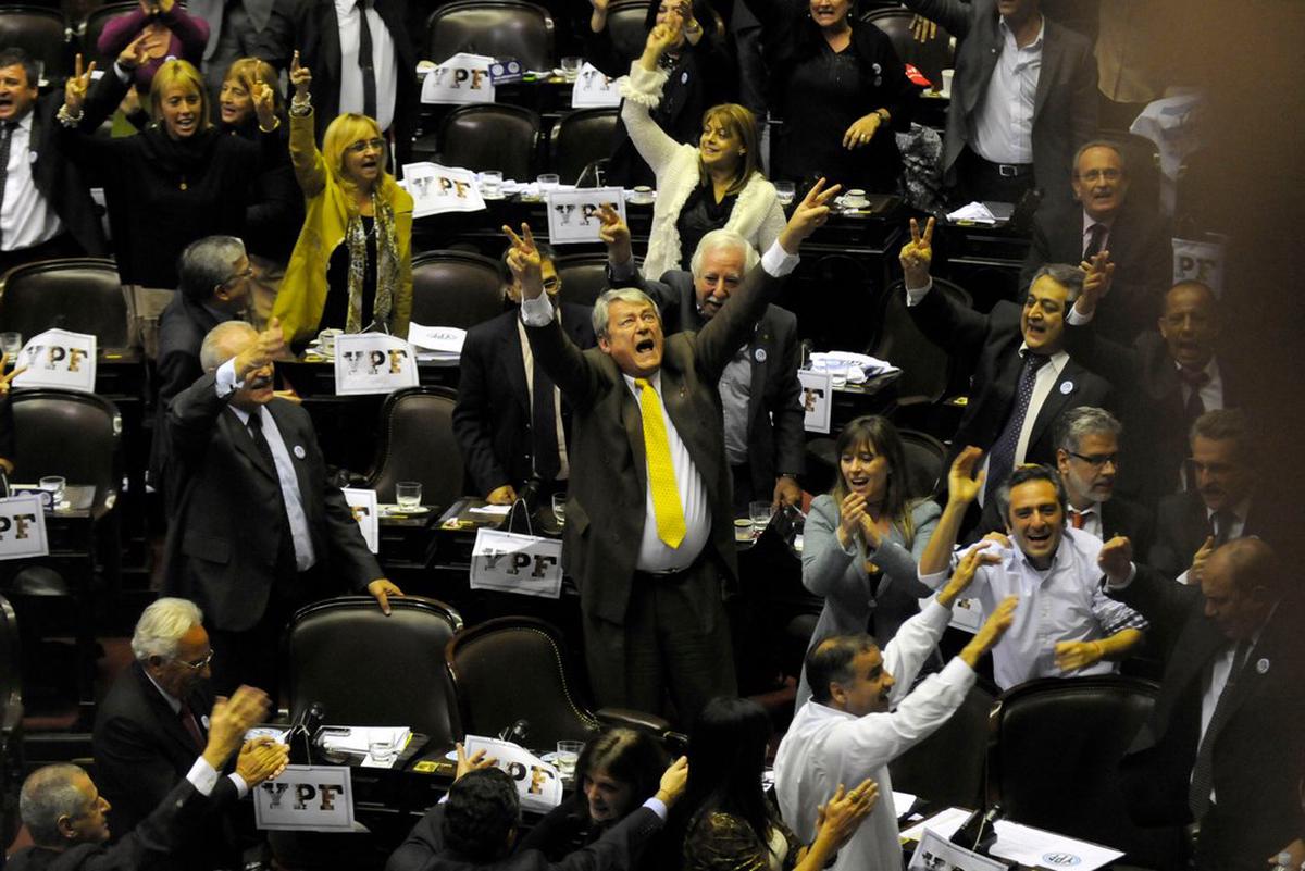 Diputados expropiaron YPF (NA)