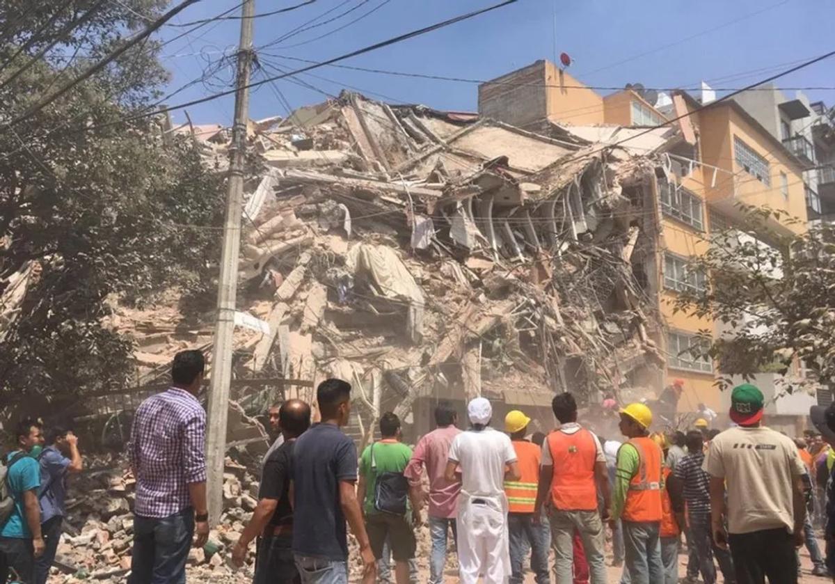 Sismo de magnitud 7,4 sacude sureste de México y parte de Centroamérica.