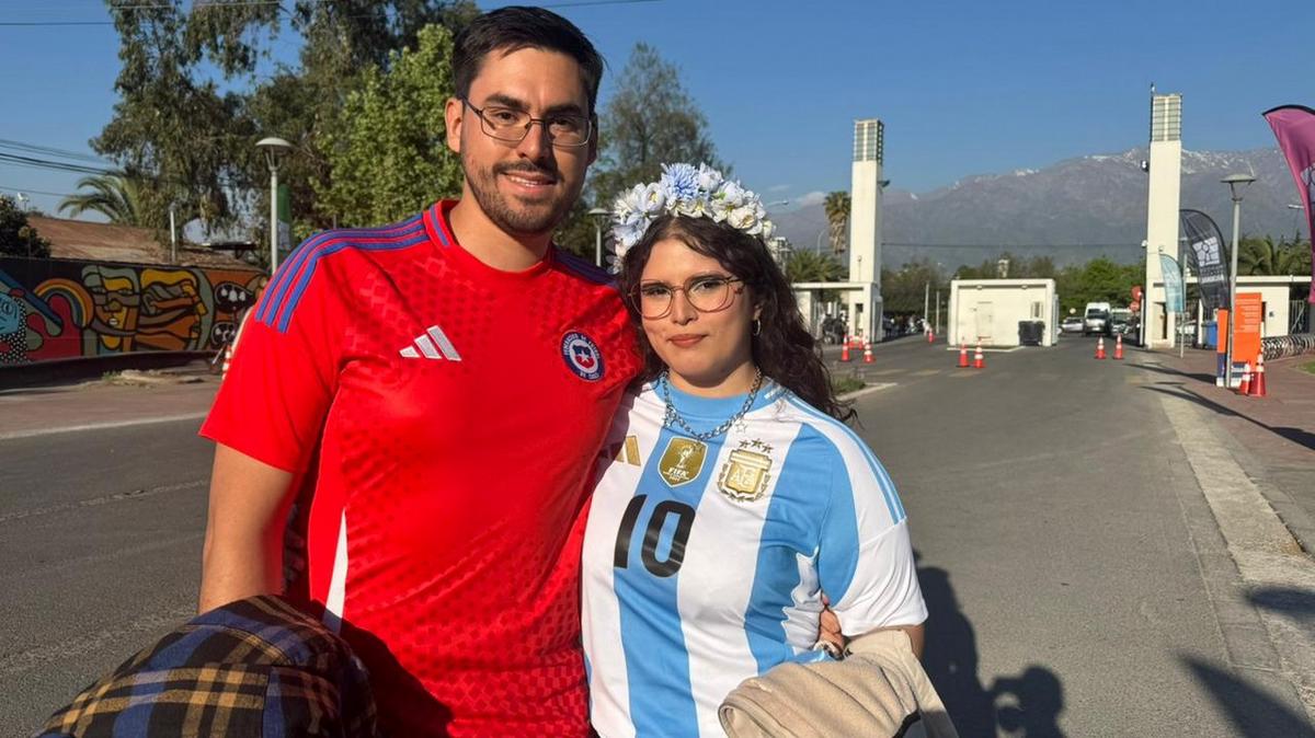 Todo el color de los hinchas en la previa de la semifinal.