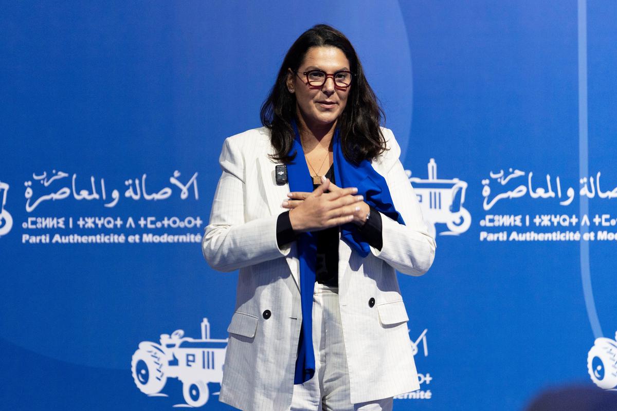 El rey de Marruecos nombra por primera vez a una mujer al cargo de primera ministra