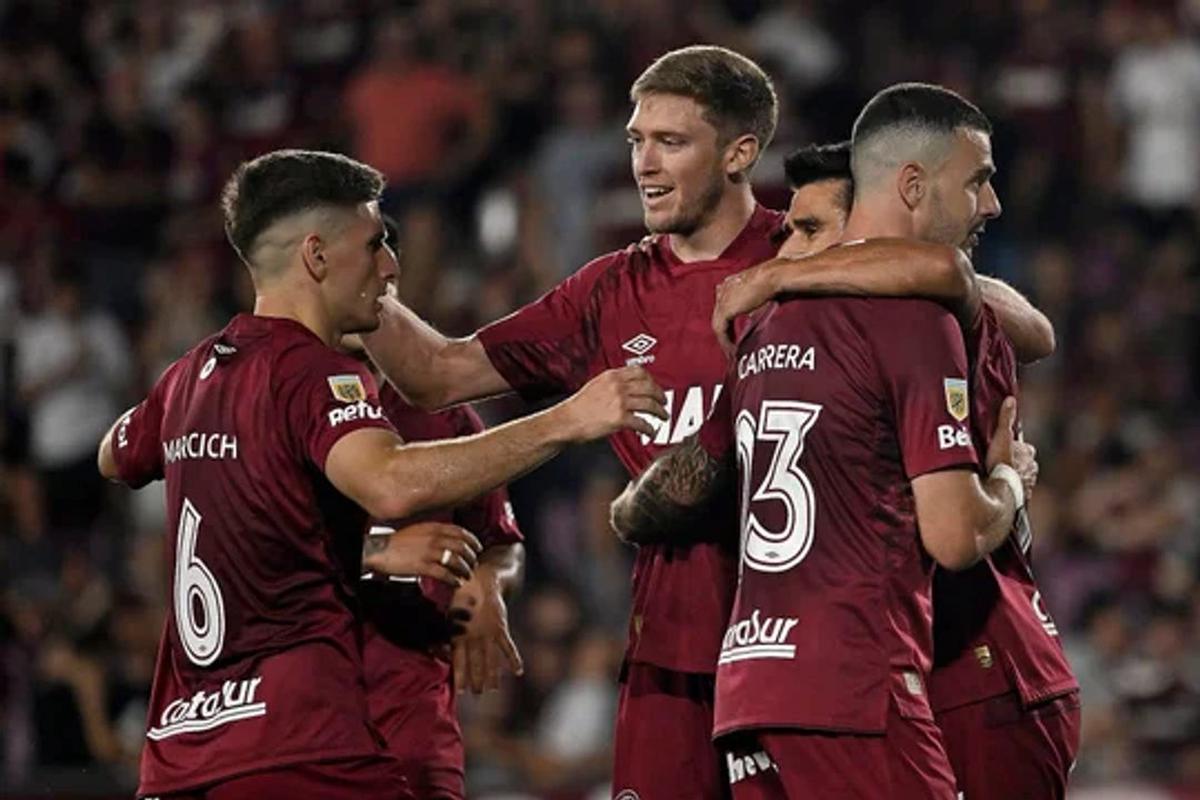 Los del Fuego le pusieron música a la final de Lanús y Atlético Mineiro