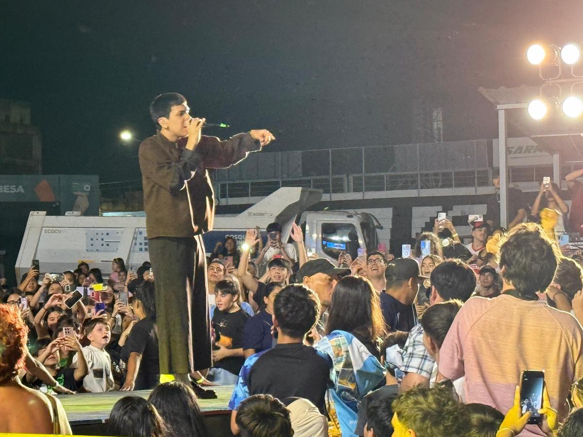 Milo J en un show íntimo en Cosquín. (Foto: Daniel Cáceres).