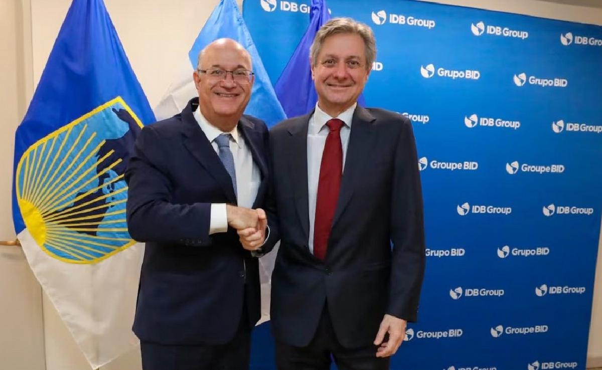 El Gobierno espera un respaldo del BID por US$500 millones. (Foto: @igoldfajn/X)