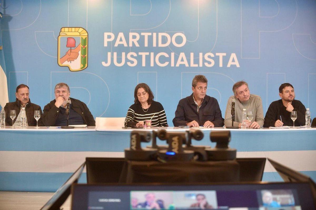 Movilización masiva en apoyo a Cristina Kirchner