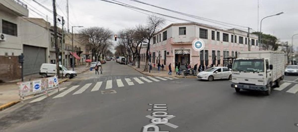 Murió un motociclista tras chocar con un camión en Parque Patricios