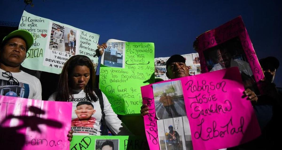 Familiares de presos políticos en Venezuela.