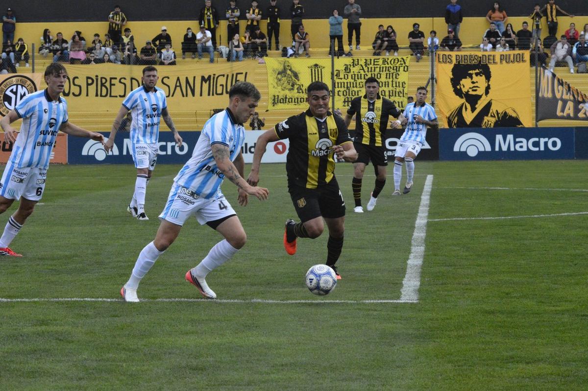Racing juega a dos puntas
