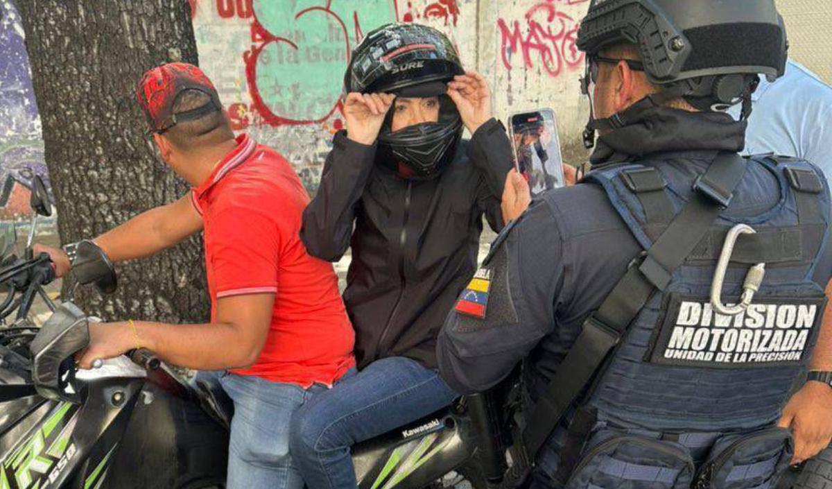 FOTO: El comando de González Urrutia difundió la imagen de Machado cuando era arrestada.  