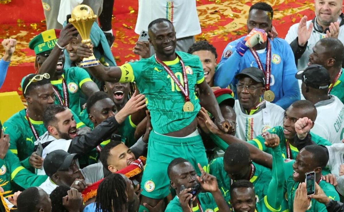 Insólito: por qué la camiseta de Senegal en el Mundial lucirá una sola estrella.