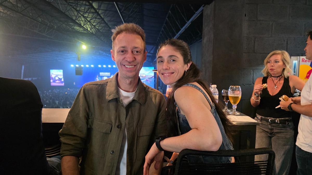 Alambre y Agustina Airut.