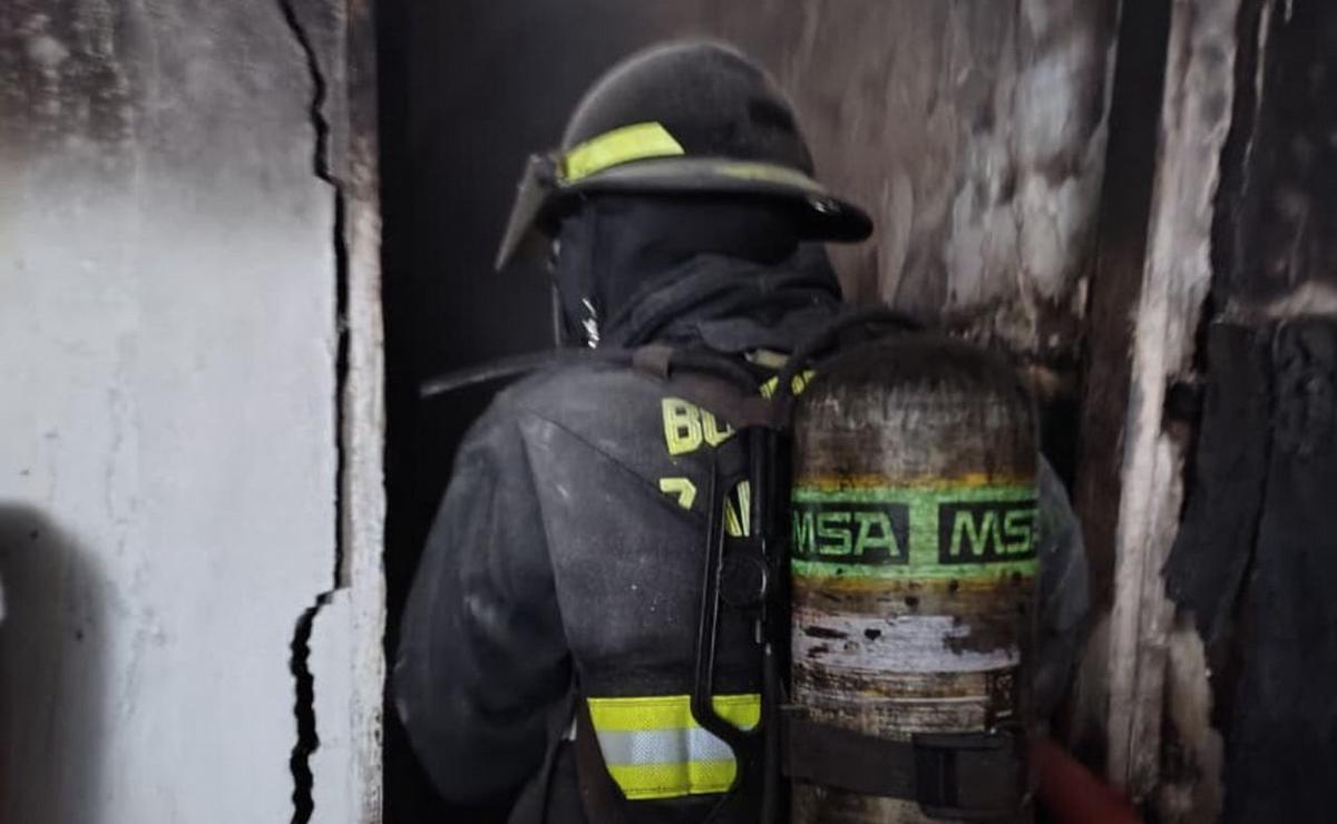 El incendio afectó un dormitorio de la propiedad.
