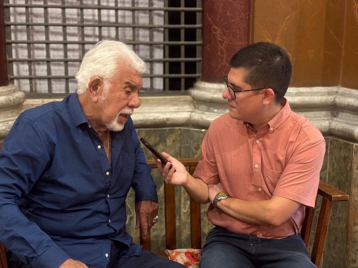 FOTO: Raúl Lavié, celebra el Día Internacional del Tango en el Paseo del Buen Pastor