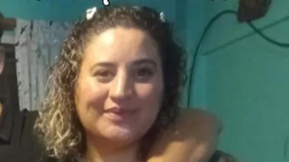 Intensa búsqueda de Micaela Albornoz en Rosario tras hallazgo de prendas