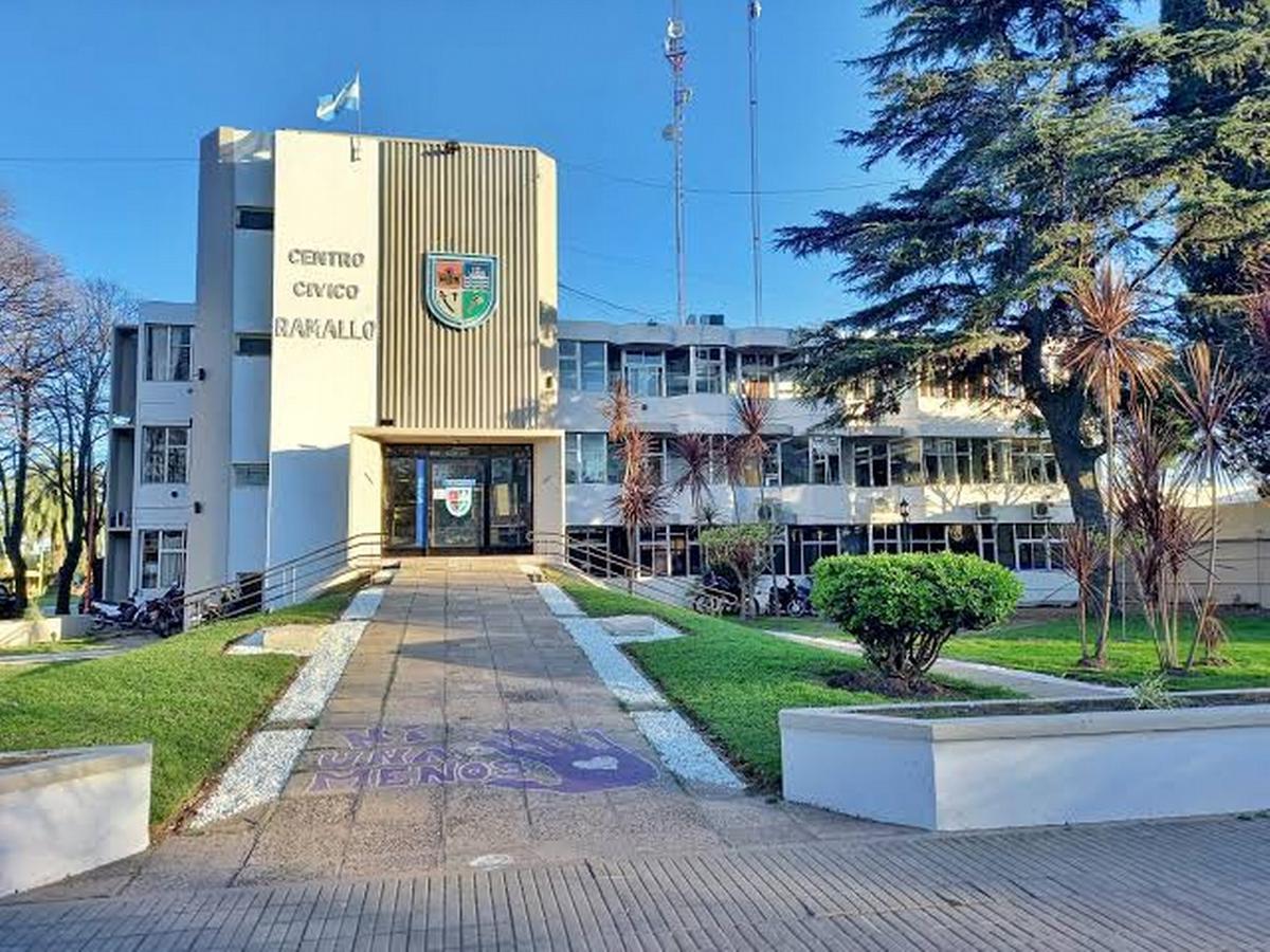 Un municipio bonaerense busca cobrar $37.000 de peaje a camiones que pasen por la localidad.