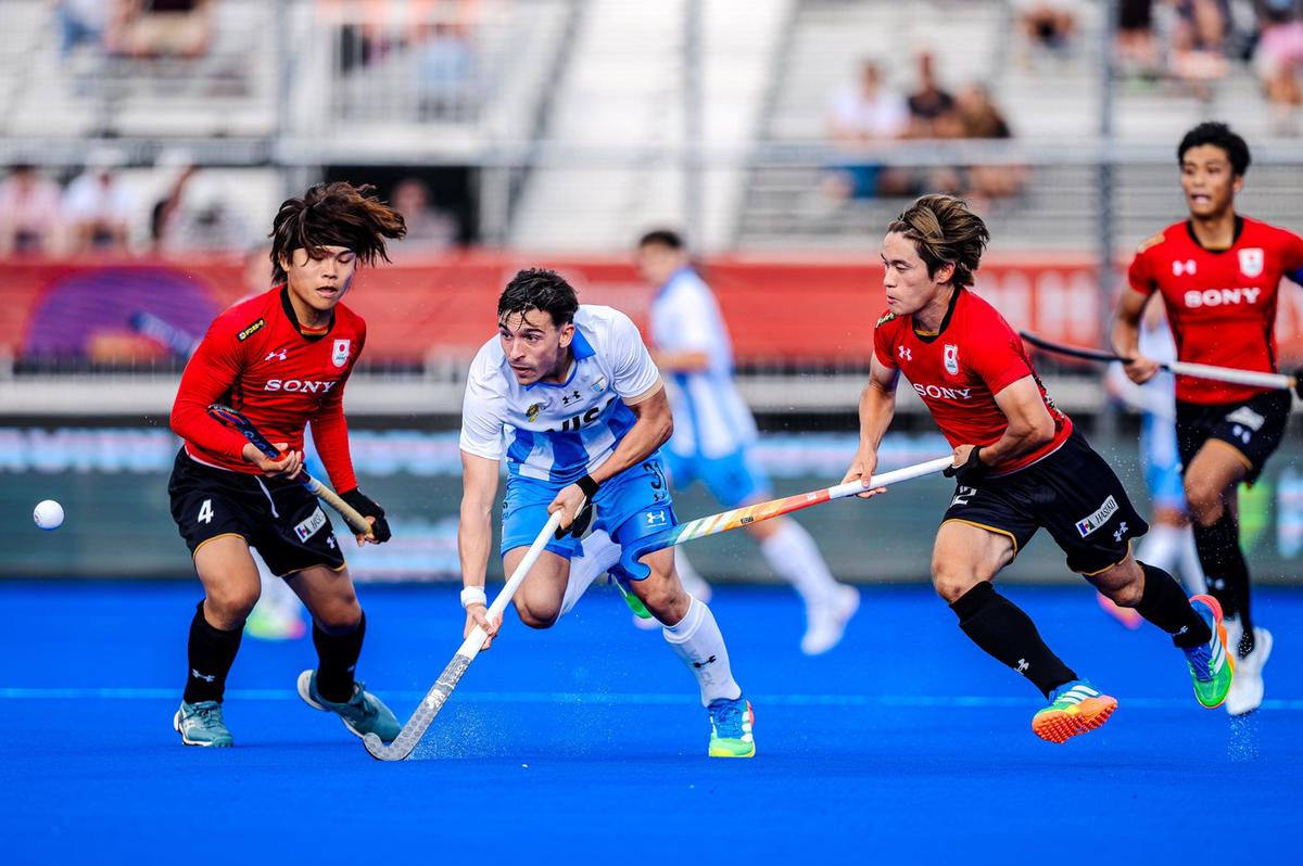 Los Leones arrancaron el Mundial con triunfo.