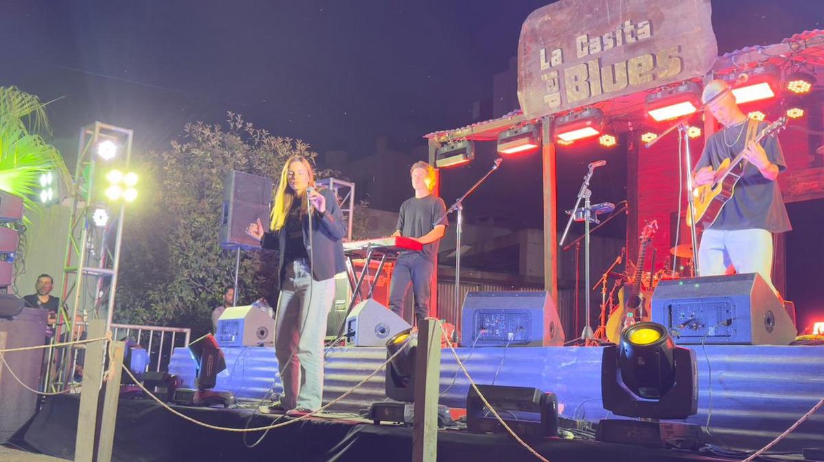 Manu Martínez, hija de Ciro, en La Casita del Blues.