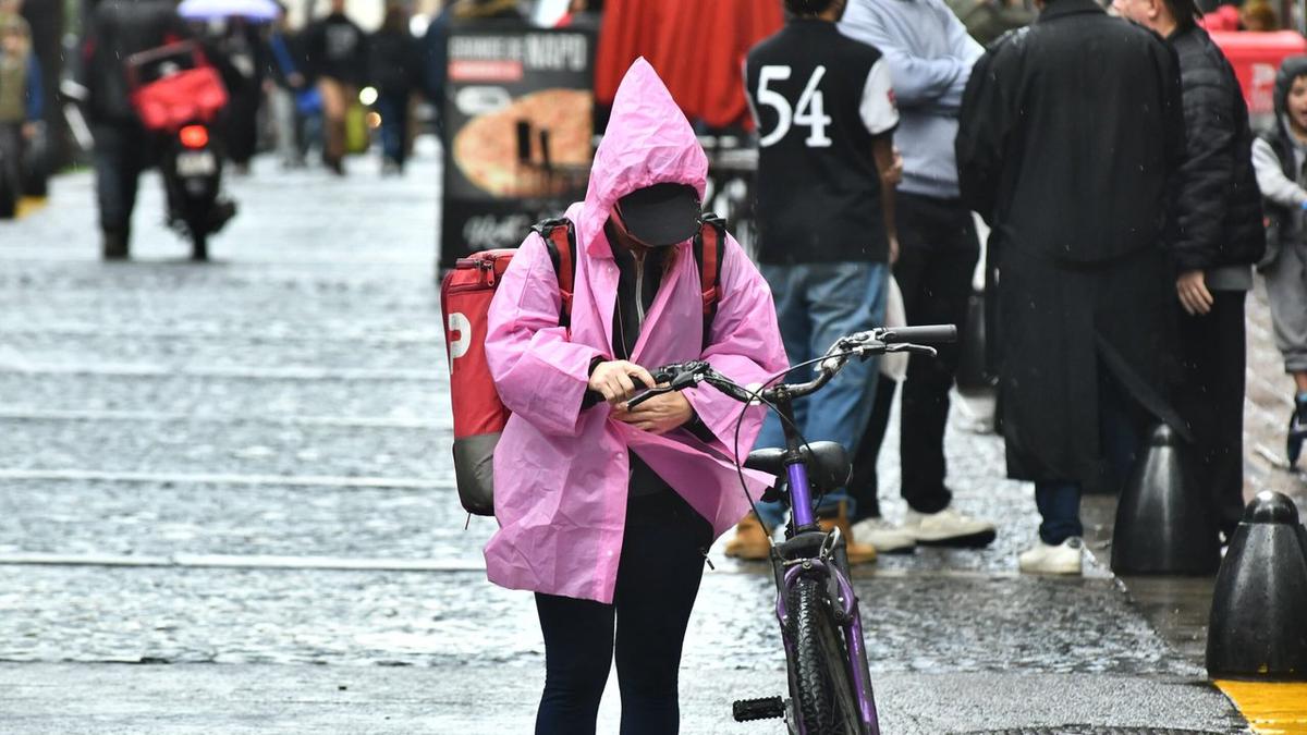 Alerta amarilla: tormentas fuertes se pronostican para la madrugada del martes en Buenos Aires