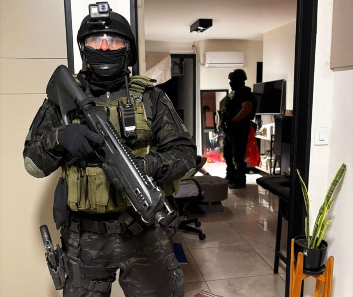 Córdoba: un taxista realizaba delivery de drogas y quedó detenido