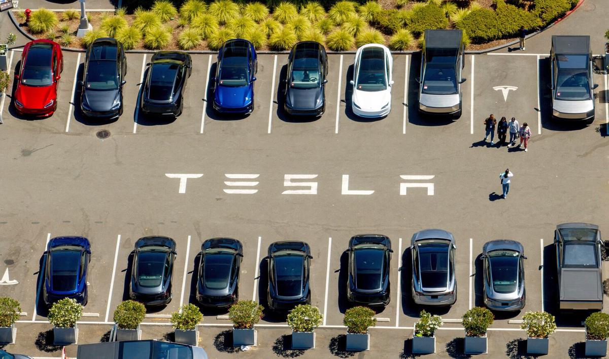 California amenaza a Tesla con suspender su licencia de ventas por 30 días por dichos engañosos