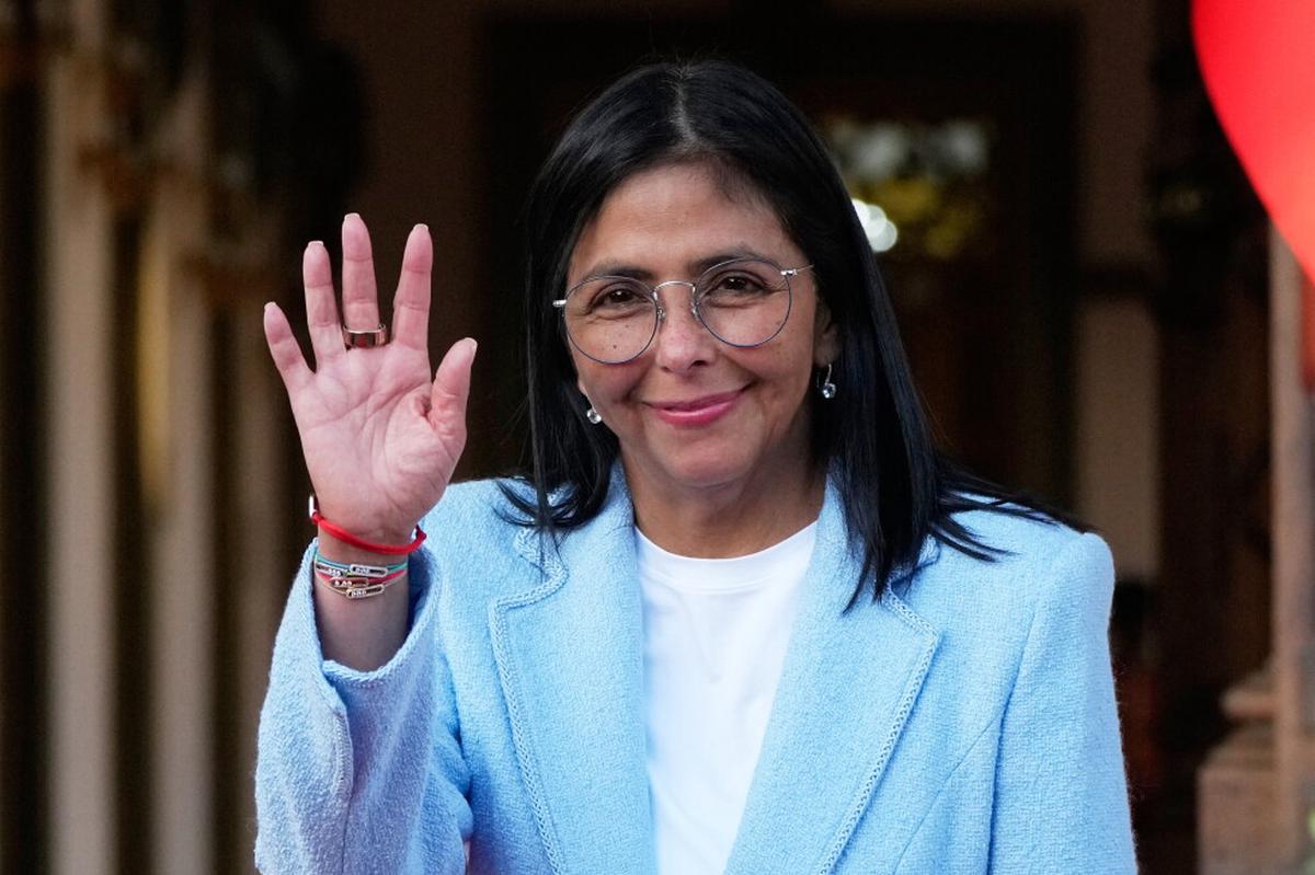 Gobierno de Trump ha pedido a fiscales no proceder contra presidenta de Venezuela, dicen fuentes
