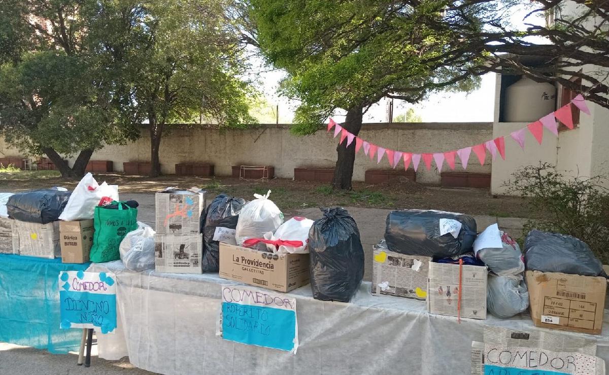 FOTO: Alumnos de Río Cuarto realizan varias actividades solidarias. (Foto: gentileza)