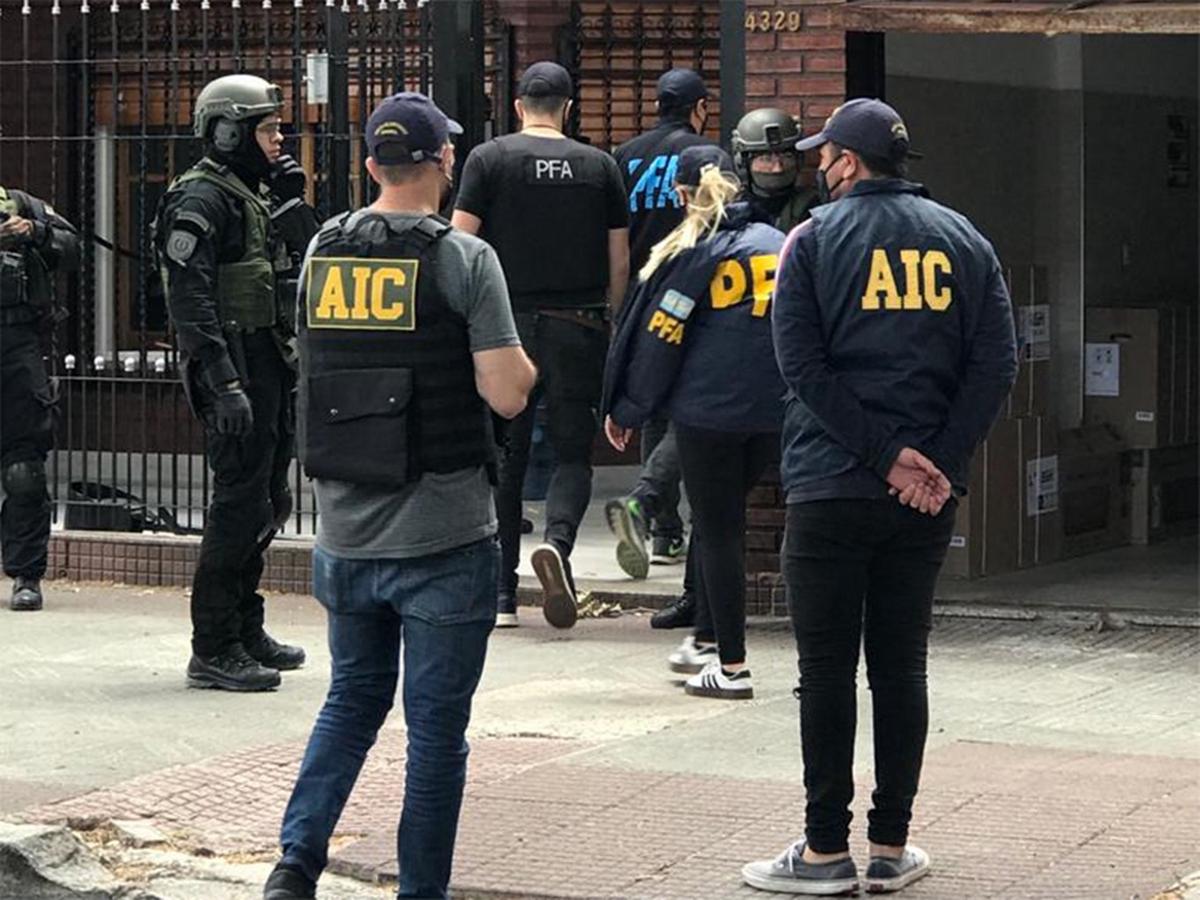 Santa Fe realiza más de 30 allanamientos históricos contra delitos violentos 